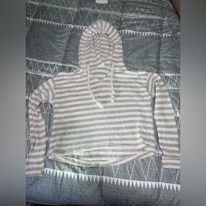 Long sleeve knit sweater